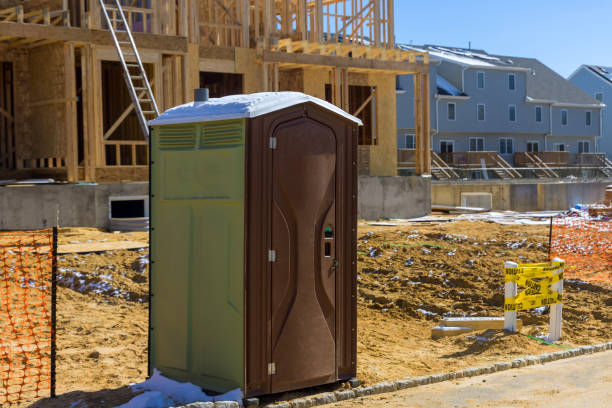 Portable Toilet Options We Offer in Blaine, TN