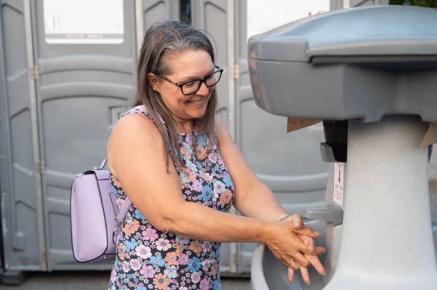 Best Portable restroom trailer rental  in Blaine, TN